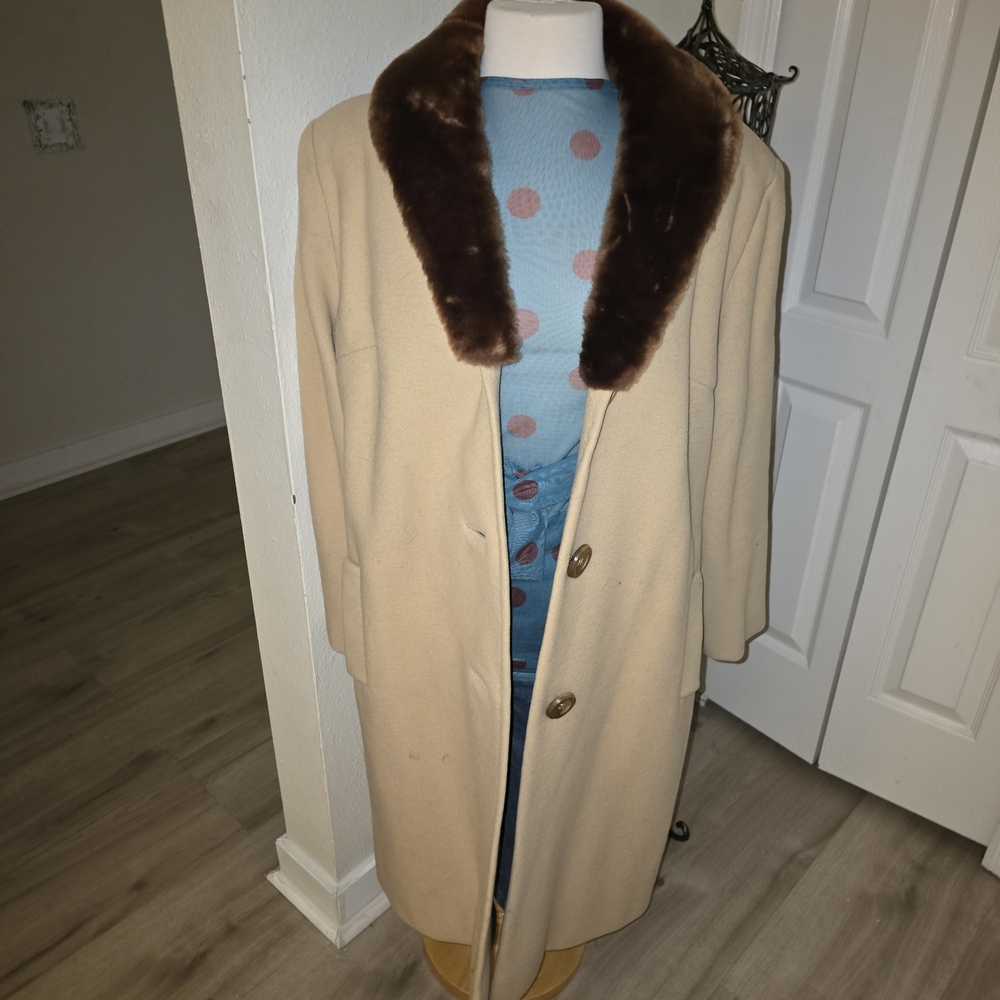 Classic Tan Trench Coat with Brown Fur Collar 1950s Vintage